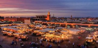 Halte aux arnaques sur la place Jemaa El Fna
