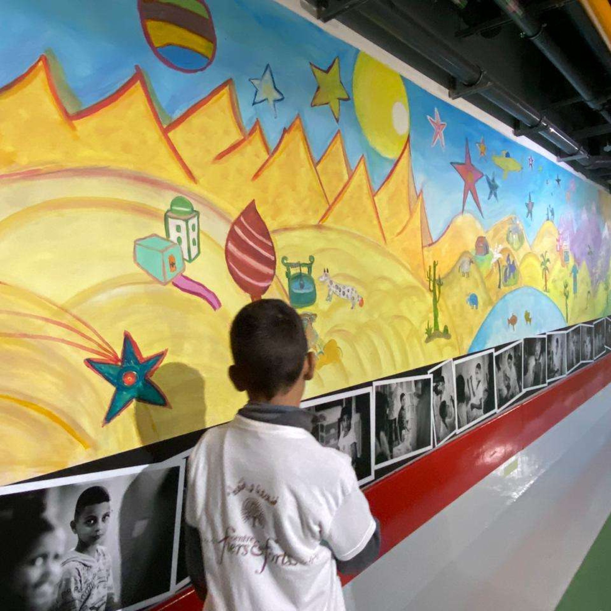 La fresque des enfants du centre Fiers et Forts au Royal Mansour Marrakech