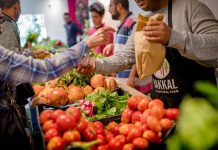 Le Marché Fermier de Ayaso : Une passerelle entre producteurs et consommateurs
