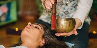 LAMIA BENNANI SMIRES : Dites adieu au stress grâce aux soins holistiques