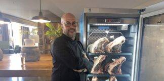 Viande maturée dans un RADISSON BLU à maturité Younes Trini