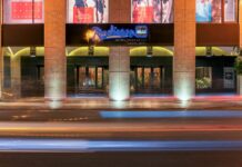 Radisson Blu Marrakech : Quand la magie des fêtes rencontre la fièvre du ballon rond
